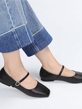 Banana Republic Black Mary Jane Flats with Slim Buckle Strap